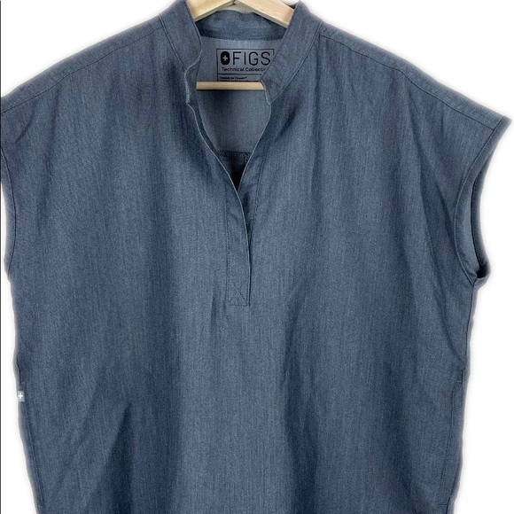 Figs Technical Collection Scrub Top in Graphite - Picture 3 of 7